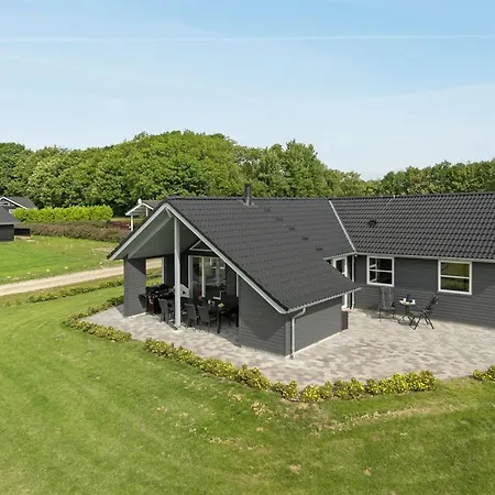Damiana - 500m From The Sea By Interhome