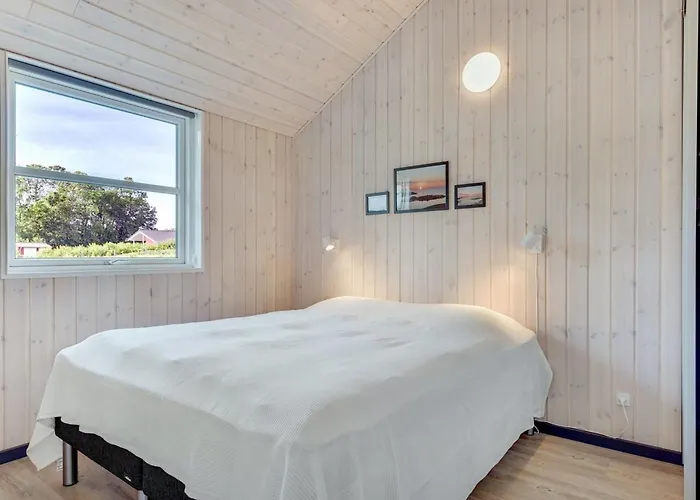 Damiana - 500m From The Sea By Interhome