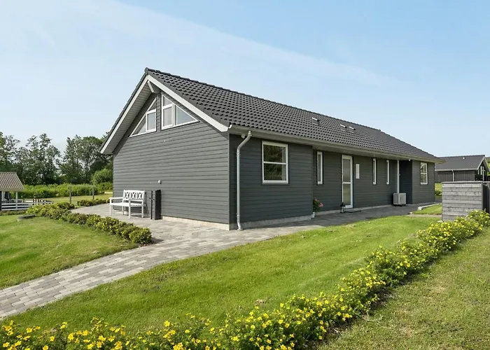 Damiana - 500m From The Sea By Interhome